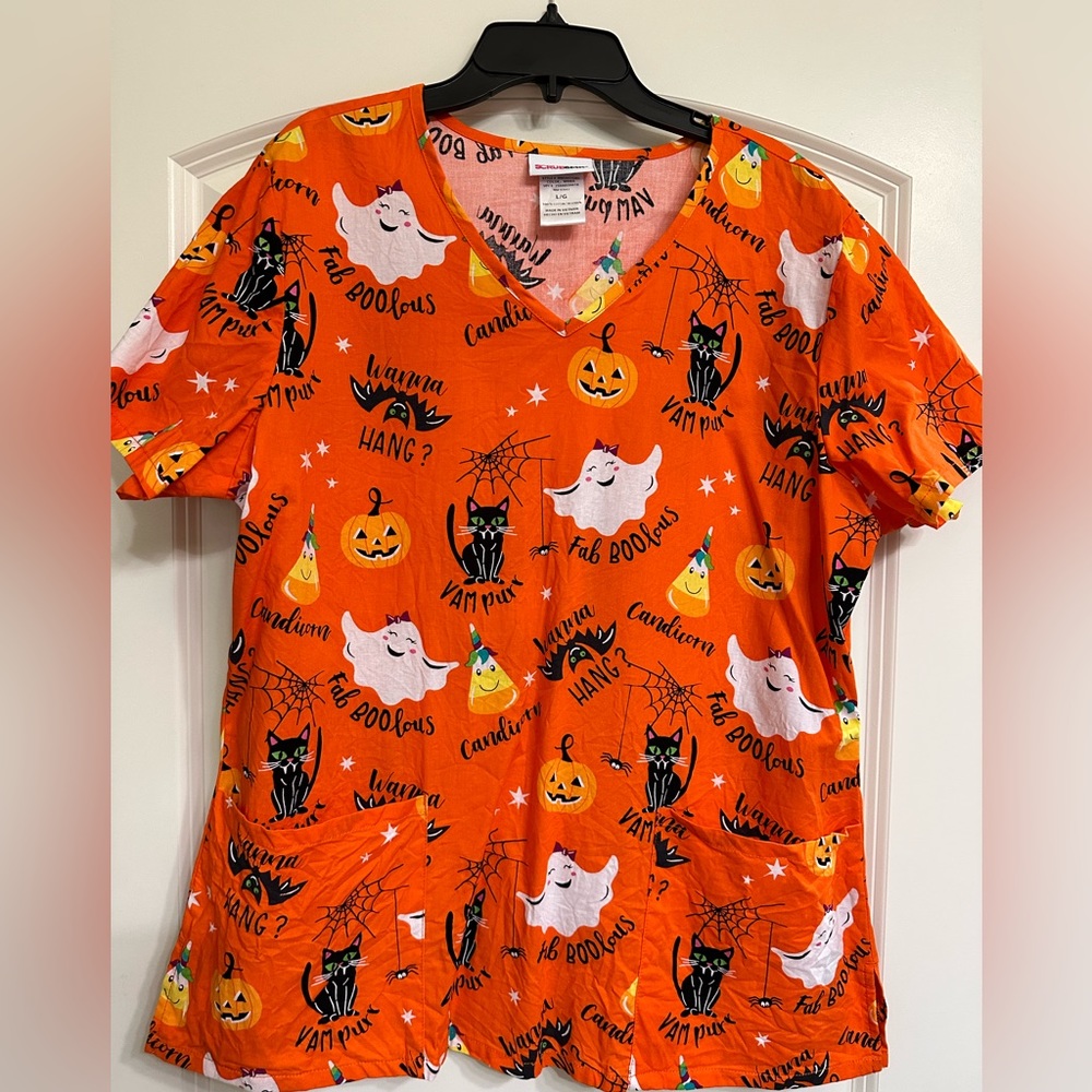 Halloween scrub top!